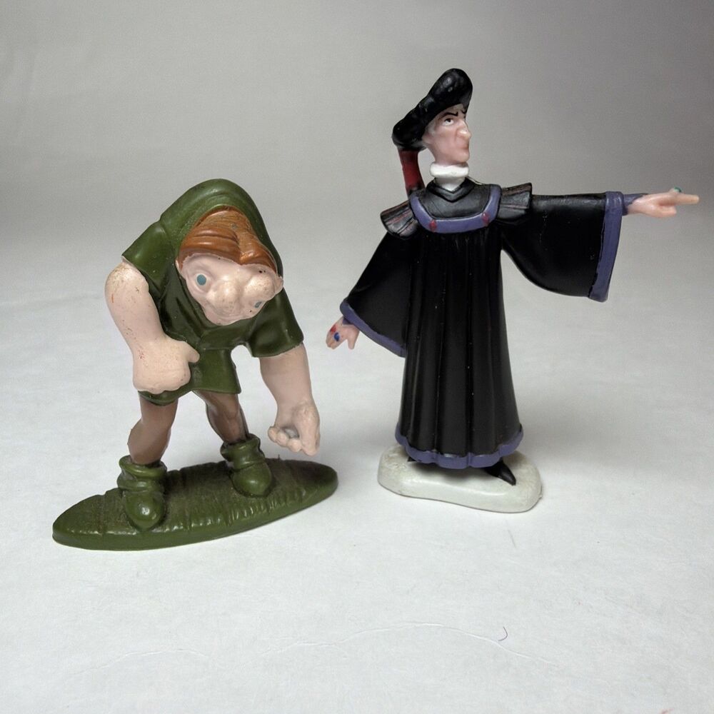 Hunchback of Notre Dame Disney Judge Claude & Quasimodo Toy Figurine